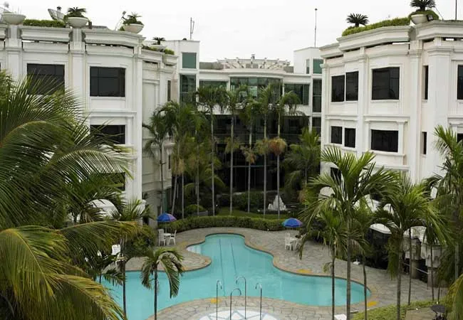 Lee Meridian Hotel MGM. Forbidden to take!